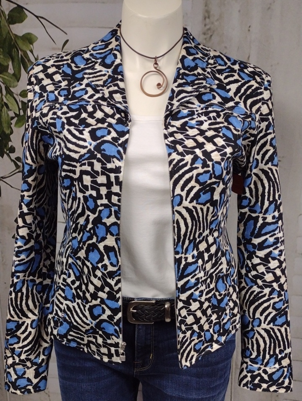 Peck & Peck Blue, Black & White Patterned Jacket Size 12